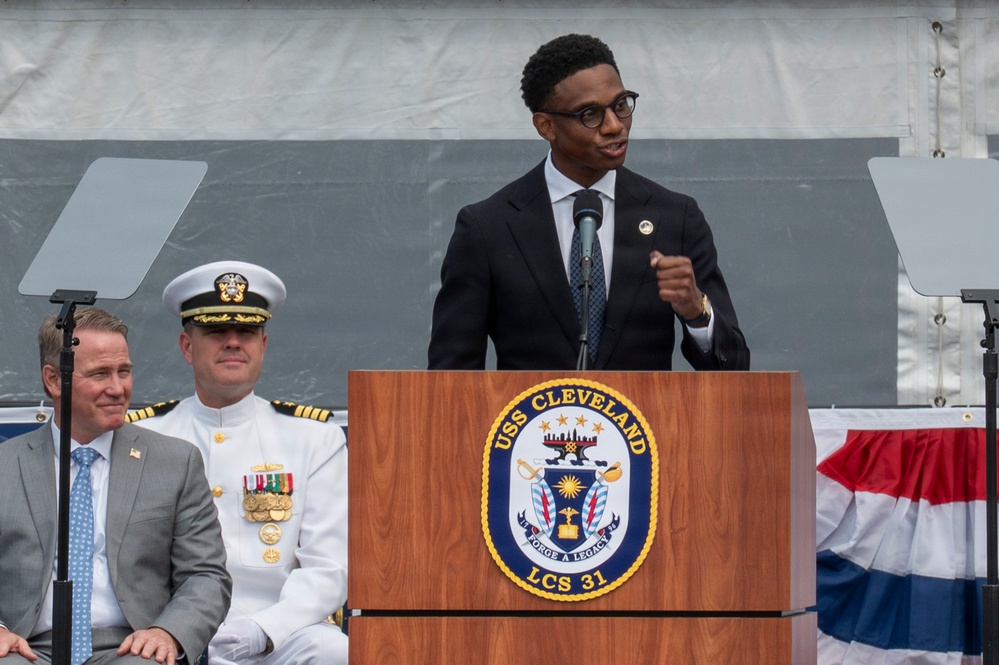 USS Cleveland (LCS 31) commissions in namesake city