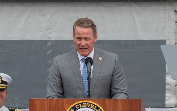 USS Cleveland (LCS 31) commissions in namesake city