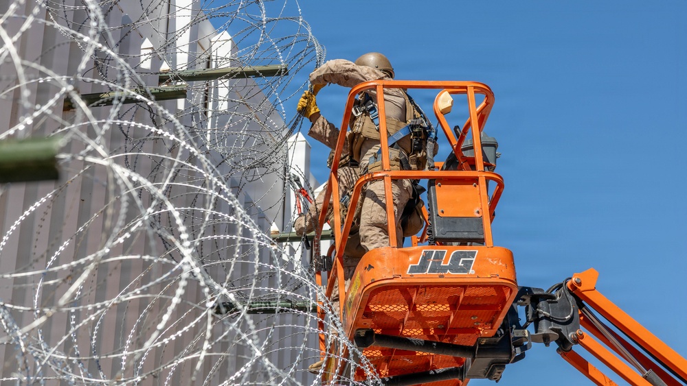 JTF-SB Marines reinforce barrier infrastructure in Nogales