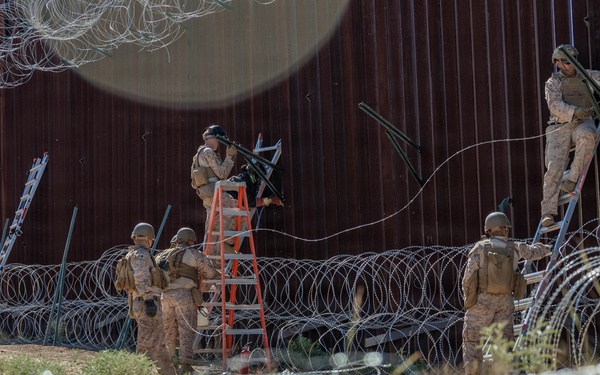 JTF-SB Marines reinforce barrier infrastructure in Nogales