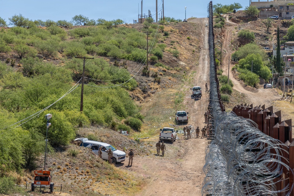 JTF-SB Marines reinforce barrier infrastructure in Nogales