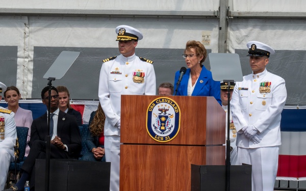 USS Cleveland (LCS 31) commissions in namesake city