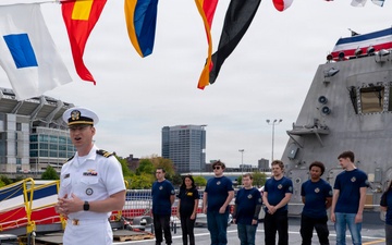 Navy Talent Acquisition Group Ohio River Valley Holds Swearing in Ceremony Aboard Future USS Cleveland