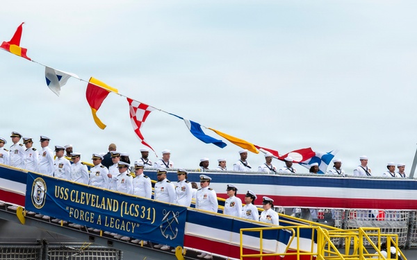 USS Cleveland (LCS 31) commissions in namesake city