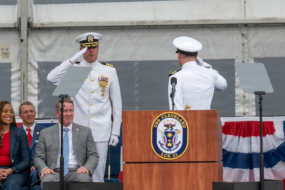USS Cleveland (LCS 31) commissions in namesake city