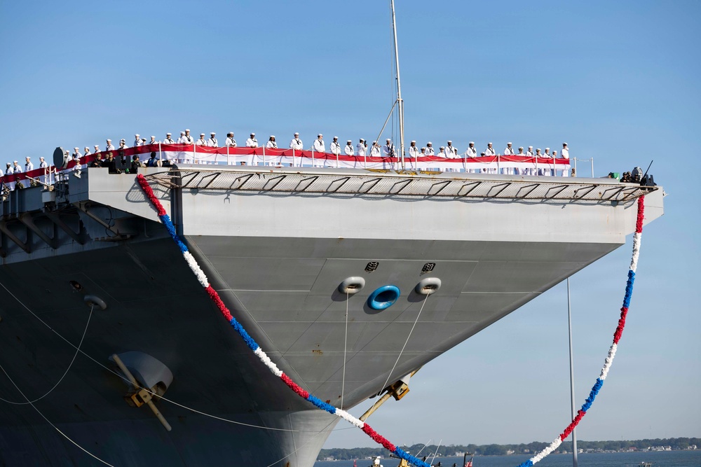 The World's Largest Aircraft Carrier Returns form Historic 11-Month Deployment