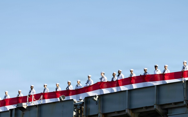 The World's Largest Aircraft Carrier Returns form Historic 11-Month Deployment