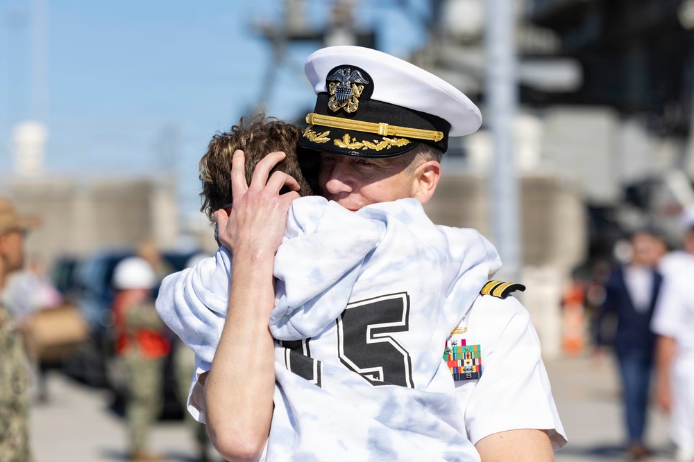 The World's Largest Aircraft Carrier Returns form Historic 11-Month Deployment