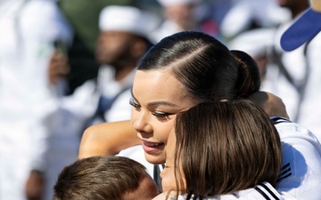 The World's Largest Aircraft Carrier Returns form Historic 11-Month Deployment