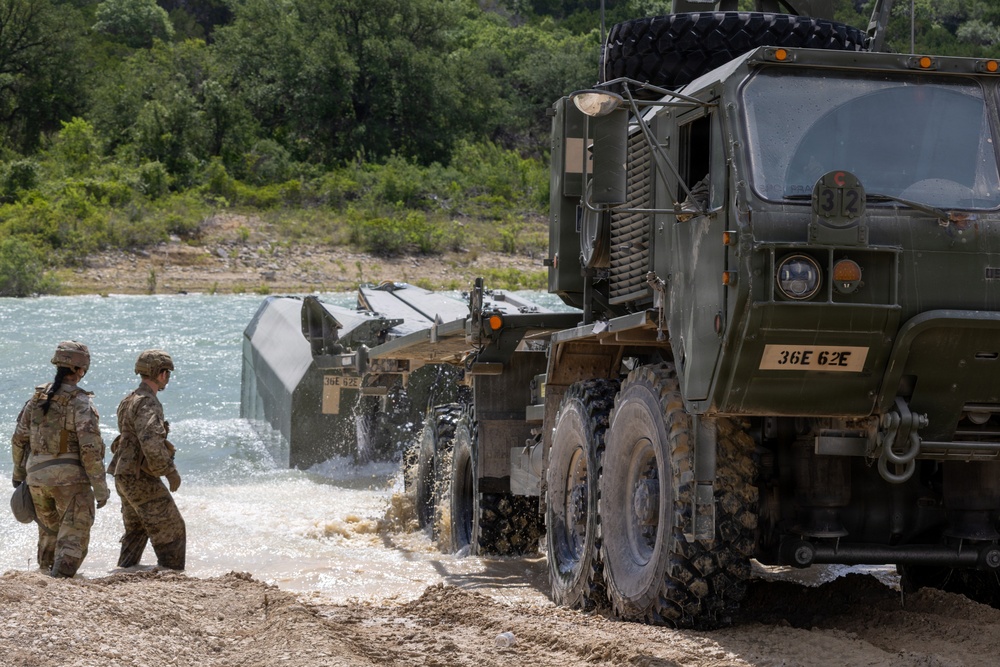 Hood Strike 26: Wet Gap Crossing Operations