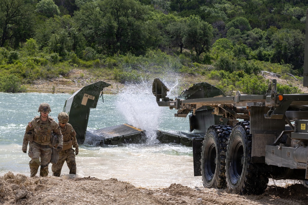 Hood Strike 26: Wet Gap Crossing Operations