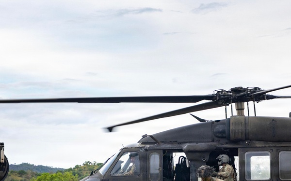 Salaknib 2026: Task Force Saber and 25th Infantry Division Artillery (DIVARTY) conduct Sling Load Operations