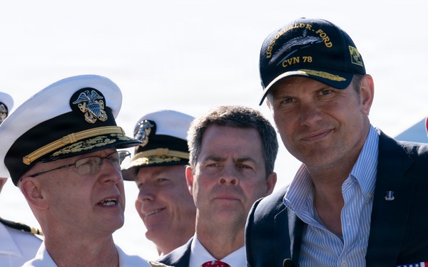 The World’s Largest Aircraft Carrier Returns from Historic 11-Month Deployment