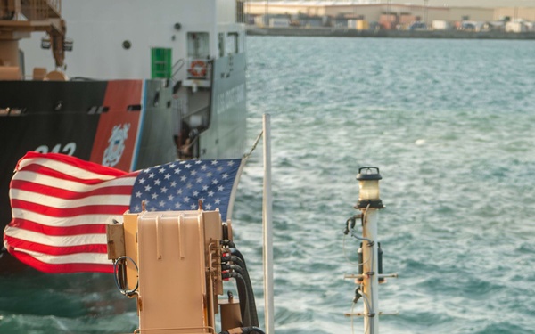 USCGC Midgett (WMSL 757) departs Naval Base Guam