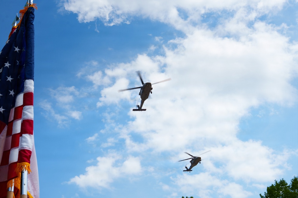 Joint enlistment ceremony honors America’s 250th birthday during Armed Forces Day weekend at Indianapolis Motor Speedway