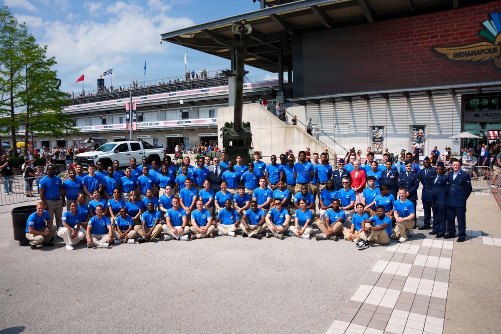 Joint enlistment ceremony honors America’s 250th birthday during Armed Forces Day weekend at Indianapolis Motor Speedway