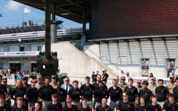 Joint enlistment ceremony honors America’s 250th birthday during Armed Forces Day weekend at Indianapolis Motor Speedway