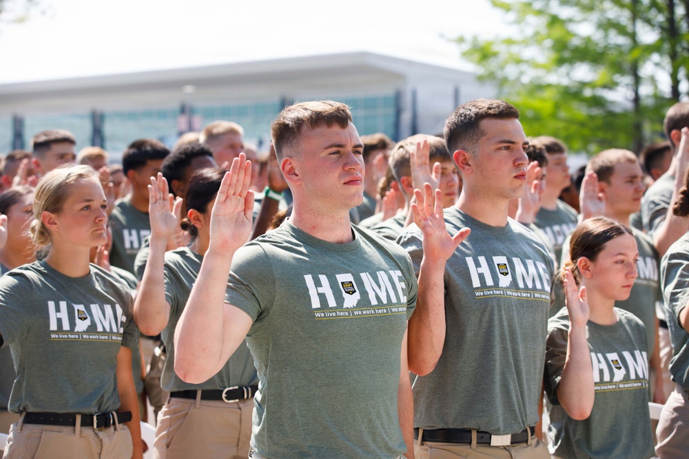 Joint enlistment ceremony honors America’s 250th birthday during Armed Forces Day weekend at Indianapolis Motor Speedway