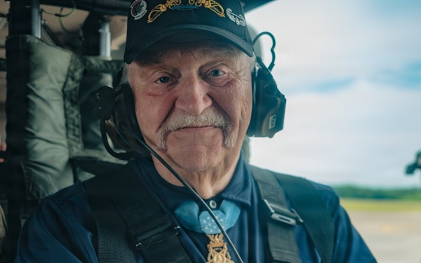 Fort Campbell hosts Medal of Honor recipients with Honor Flight