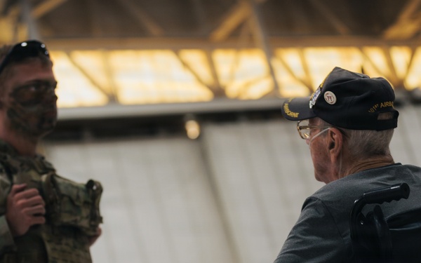 Fort Campbell hosts Medal of Honor recipients with Honor Flight