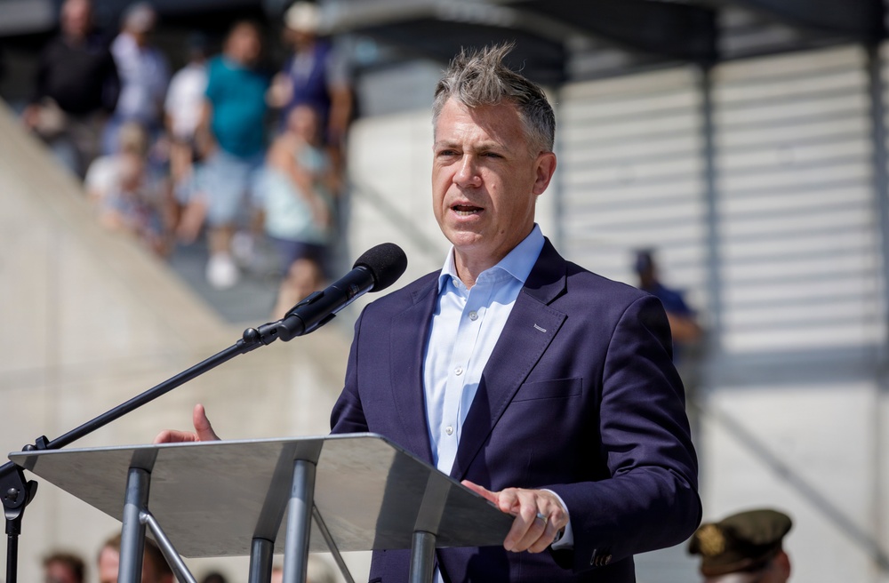 U.S. Senator Jim Banks Addresses New Enlistees