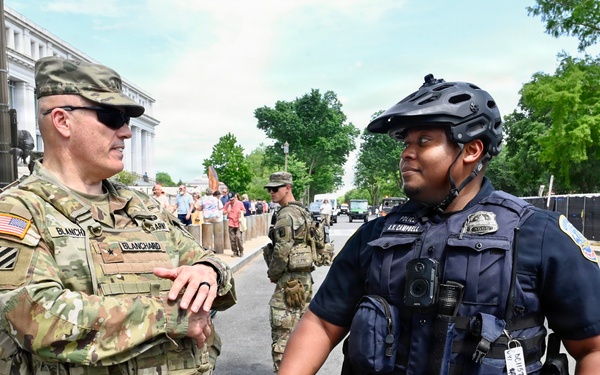 DCNG Commanding General Visits Presence Patrols During Rededicate 250: A National Jubilee Of Prayer, Praise &amp; Thanksgiving