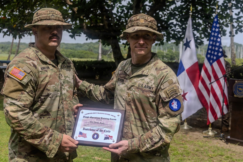 Jungle Operations Training Course - Panama 26-5: Graduation