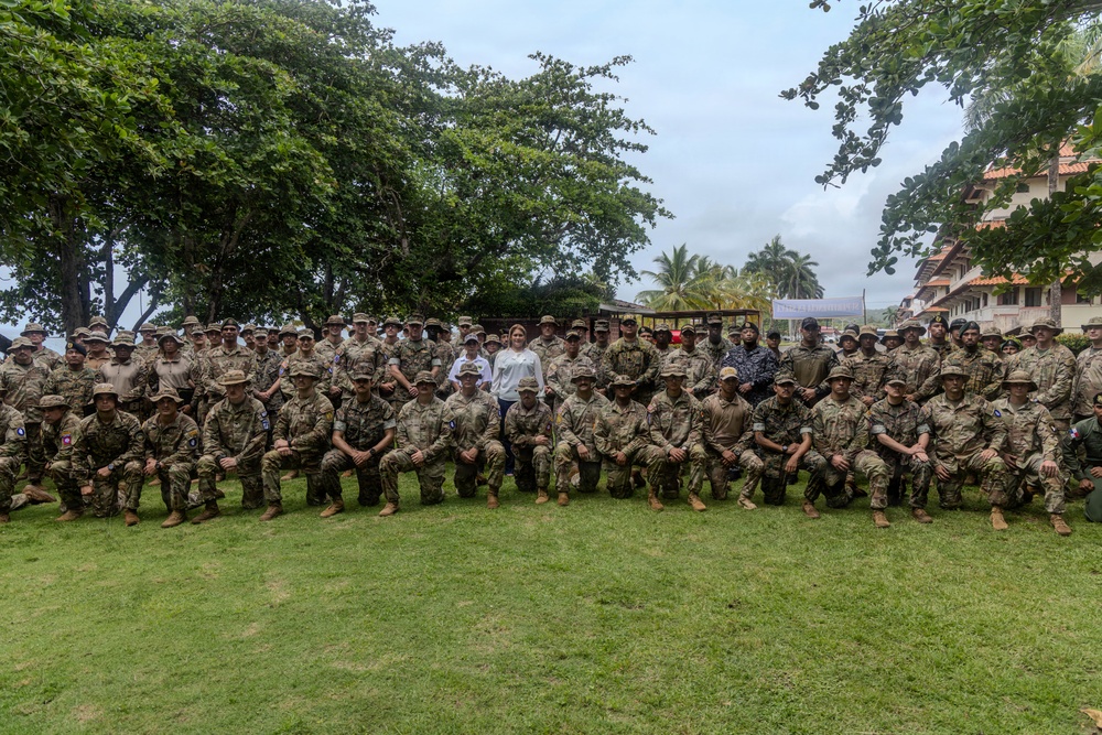 Jungle Operations Training Course - Panama 26-5: Graduation