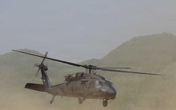 3-2 GSAB Conducts Degraded Visual Environment Training