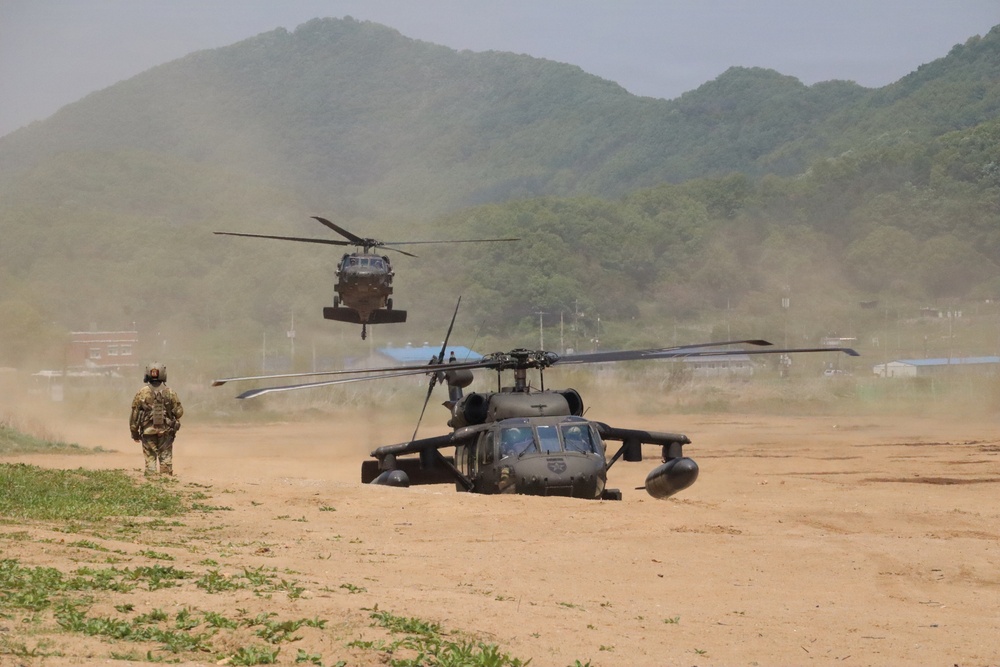 3-2 GSAB Conducts Degraded Visual Environment Training