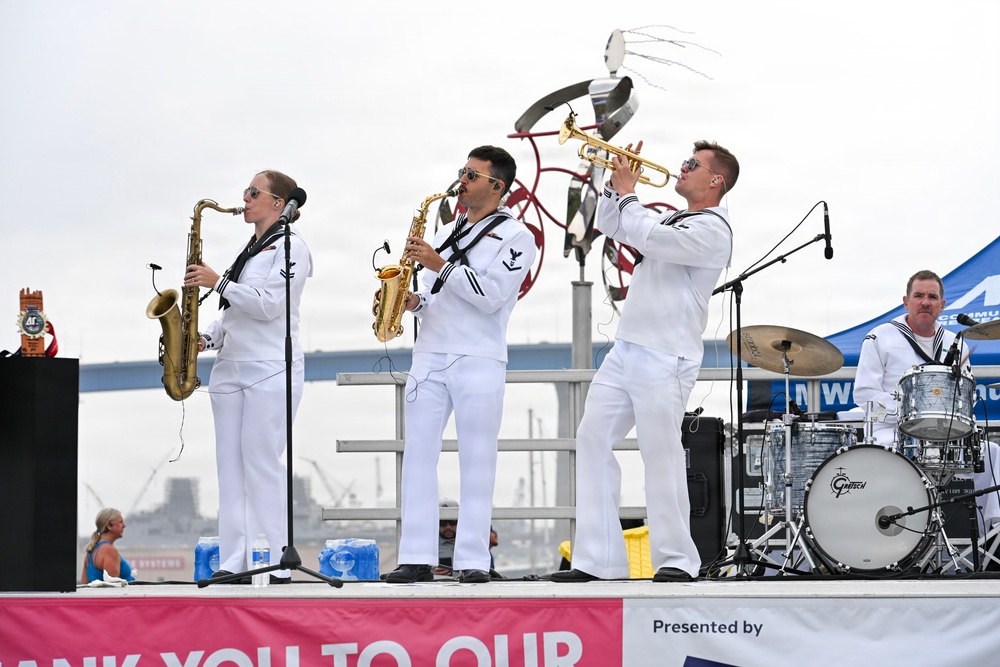Navy Band Southwest Destroyers at Navy’s Bay Bridge Run/Walk