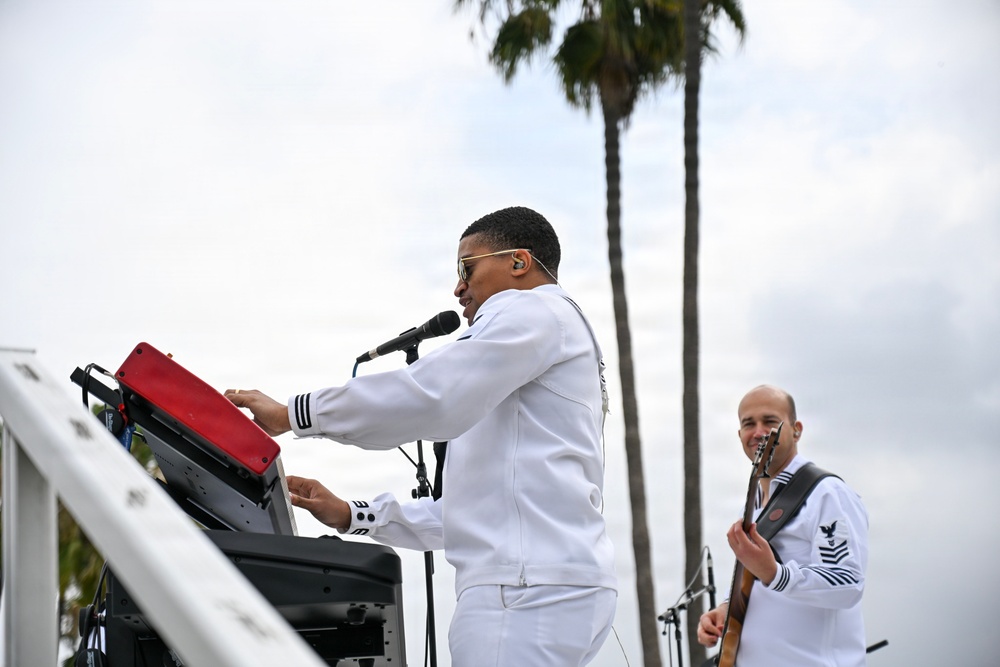 Navy Band Southwest Destroyers at Navy’s Bay Bridge Run/Walk