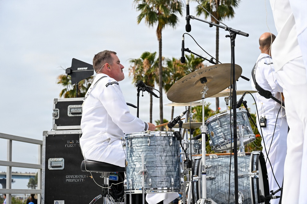 Navy Band Southwest Destroyers at Navy’s Bay Bridge Run/Walk