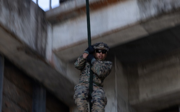12th Littoral Combat Team Rehearses Fast-Rope and Rappel Techniques