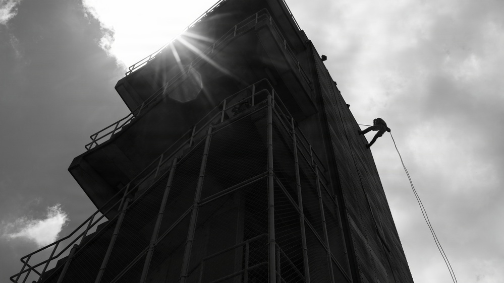 12th Littoral Combat Team Rehearses Fast-Rope and Rappel Techniques