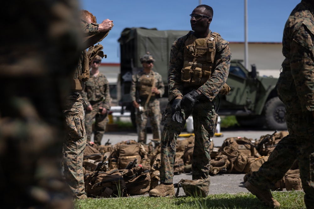12th Littoral Combat Team Rehearses Fast-Rope and Rappel Techniques