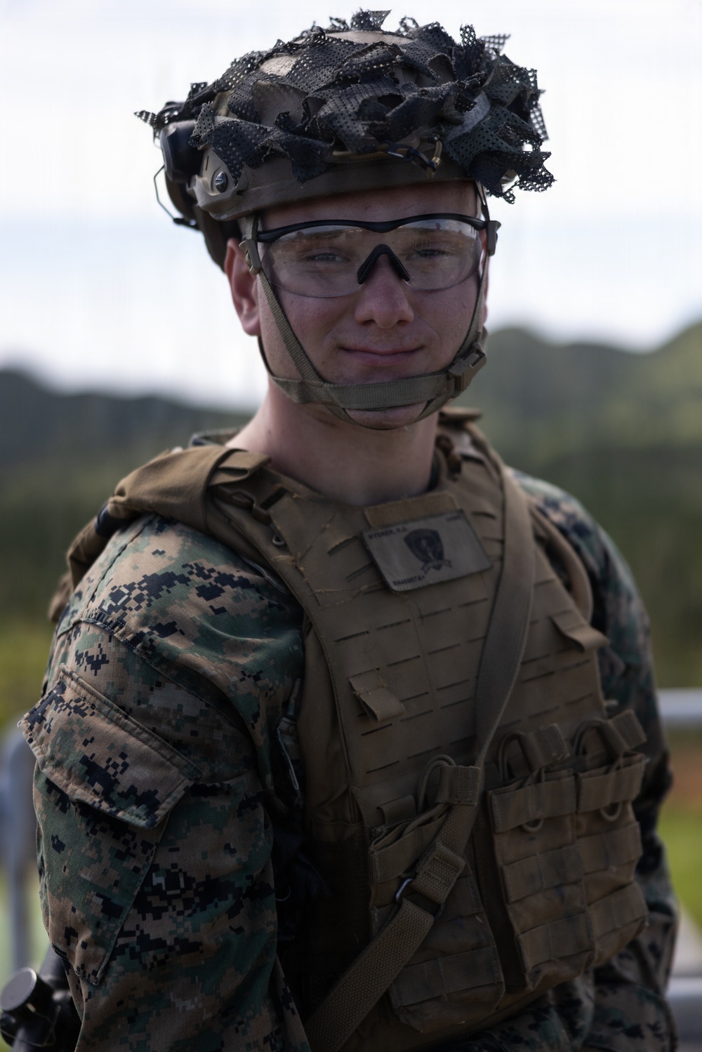12th Littoral Combat Team Rehearses Fast-Rope and Rappel Techniques