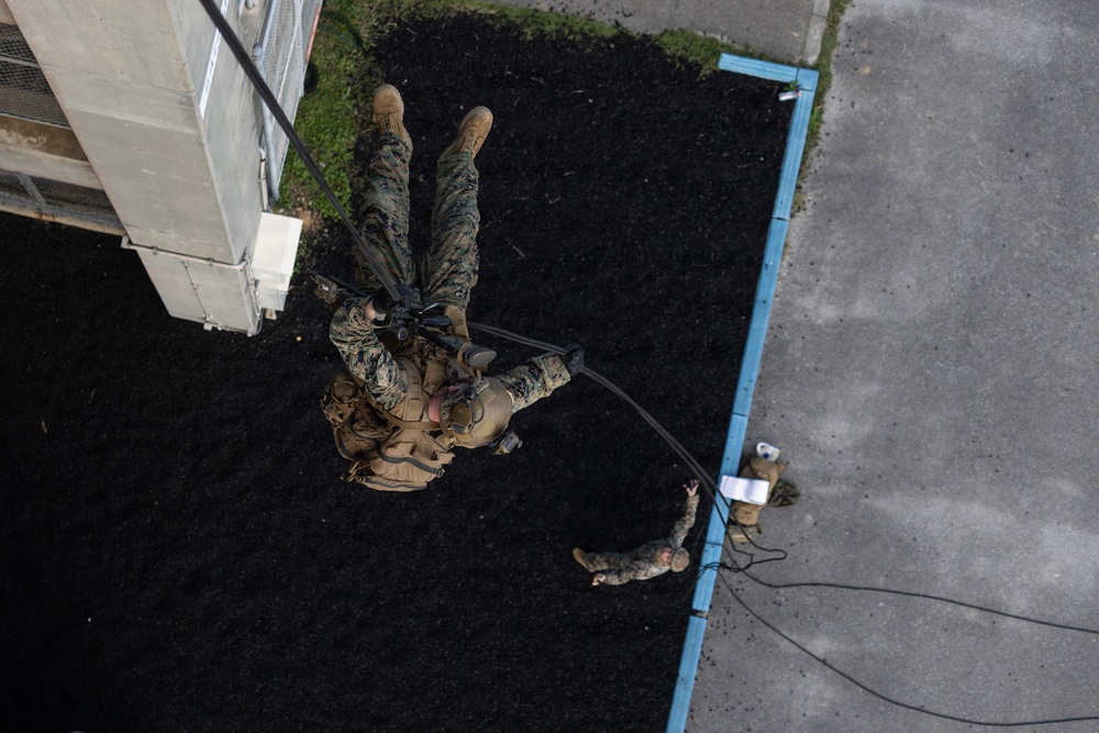12th Littoral Combat Team Rehearses Fast-Rope and Rappel Techniques