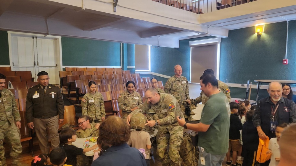 Students and Teachers gather to learn about U.S. Army gear