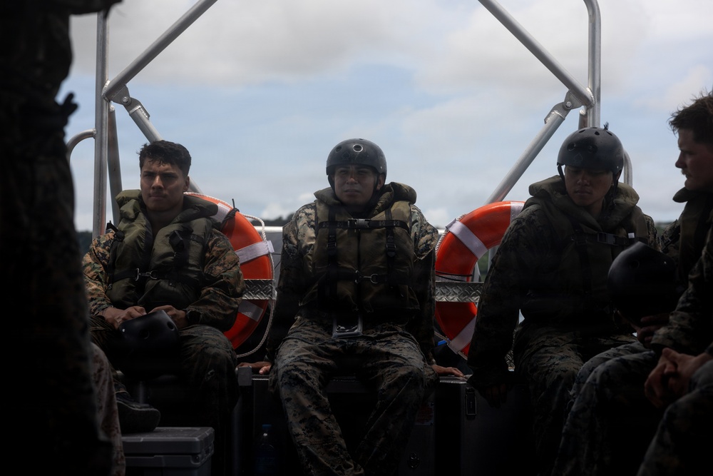 12th Littoral Logistics Battalion Hosts Coxswain Training