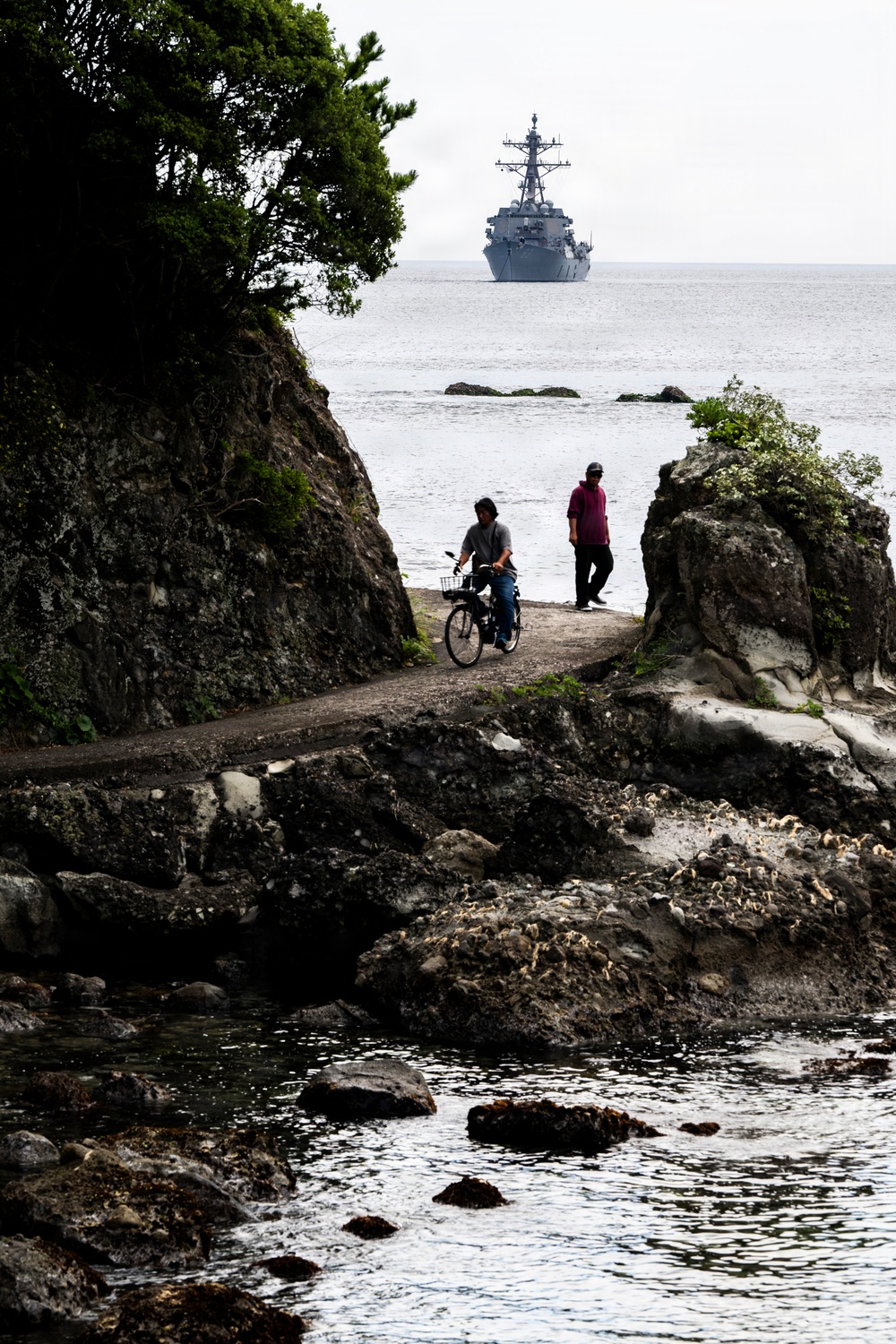 USS Howard (DDG 83) arrives at Shimoda, Japan for 87th annual Black Ship Festival