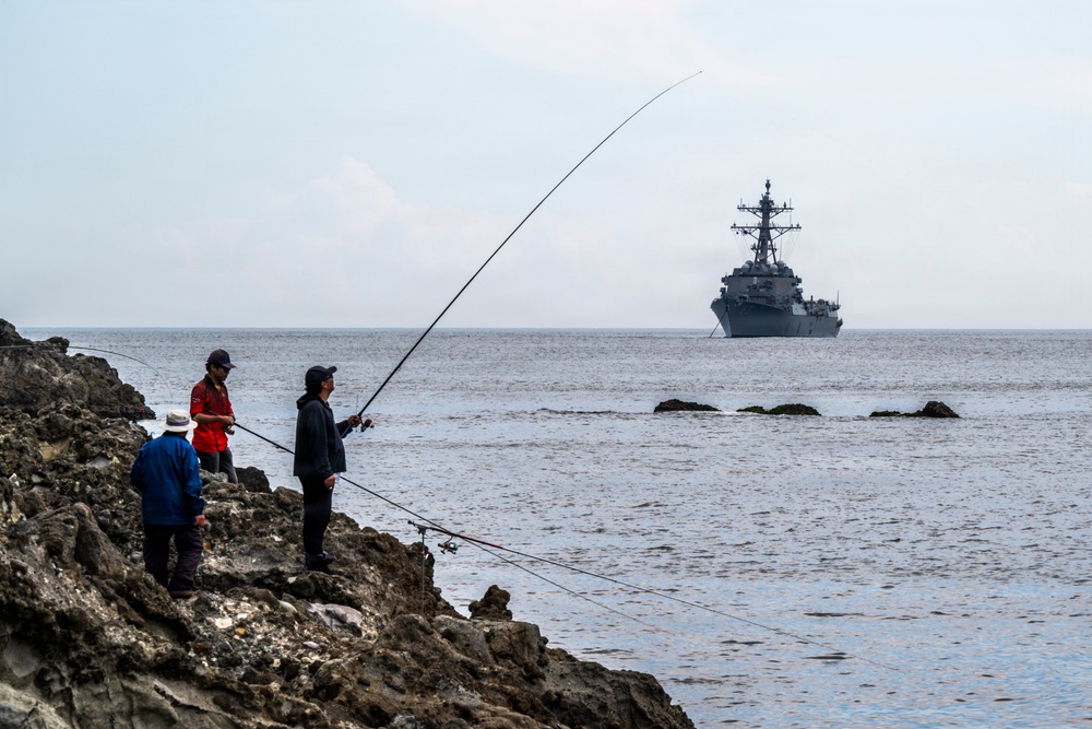 USS Howard (DDG 83) arrives at Shimoda, Japan for 87th annual Black Ship Festival