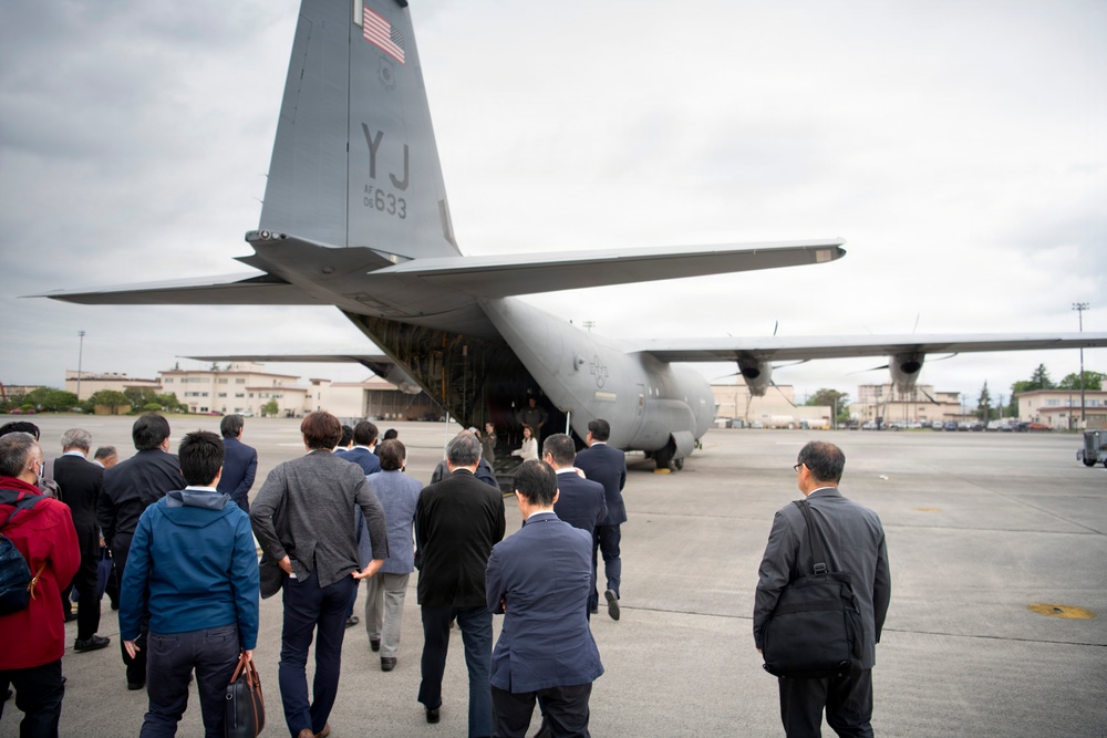 Yokota welcomes local municipalities for installation tour