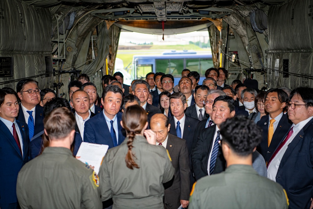 Yokota welcomes local municipalities for installation tour