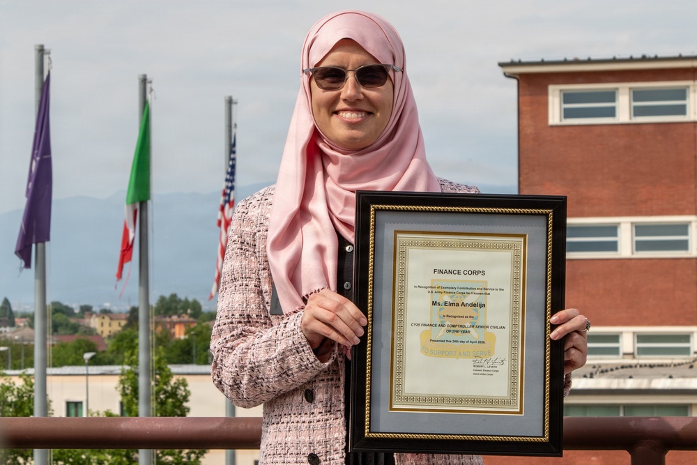 SETAF-AF civilian wins top Army finance award