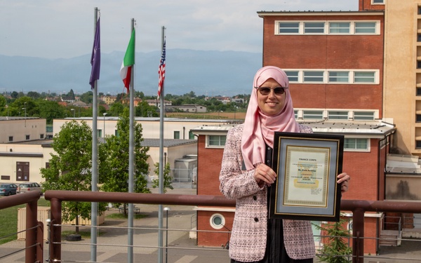SETAF-AF civilian wins top Army finance award