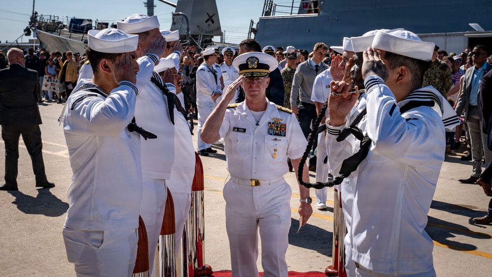 The World’s Largest Aircraft Carrier Returns from Historic 11-Month Deployment