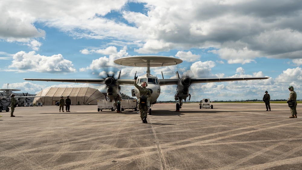 E-2D Hawkeyes take flight for command and control at Checkered Flag 26-2