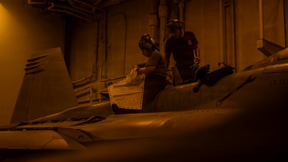 USS Abraham Lincoln Conducts Aircraft Maintenance