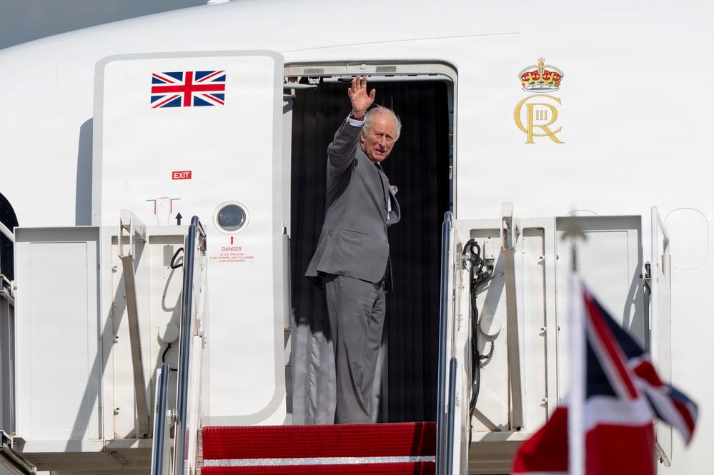 Honor guard supports King Charles III state visit departure